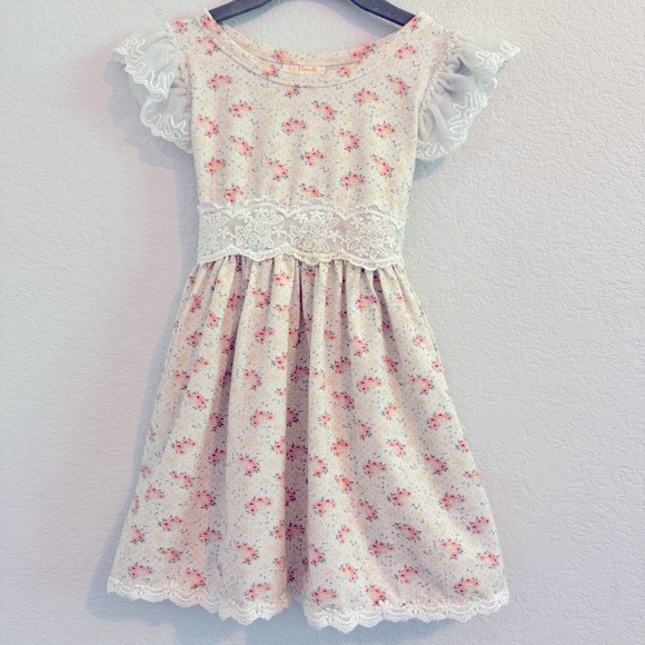 Haute Baby Pink & Cream with Lace Details Sundress with Flutter Sleeves. Size 6Y - Picture 1 of 15